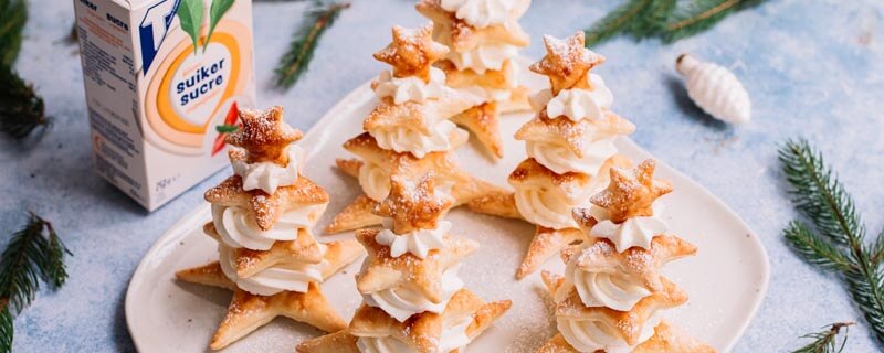 Bladerdeeg kerstboompjes met mascarponeroom